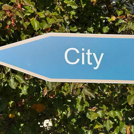 Holzteichstrasse 18 *